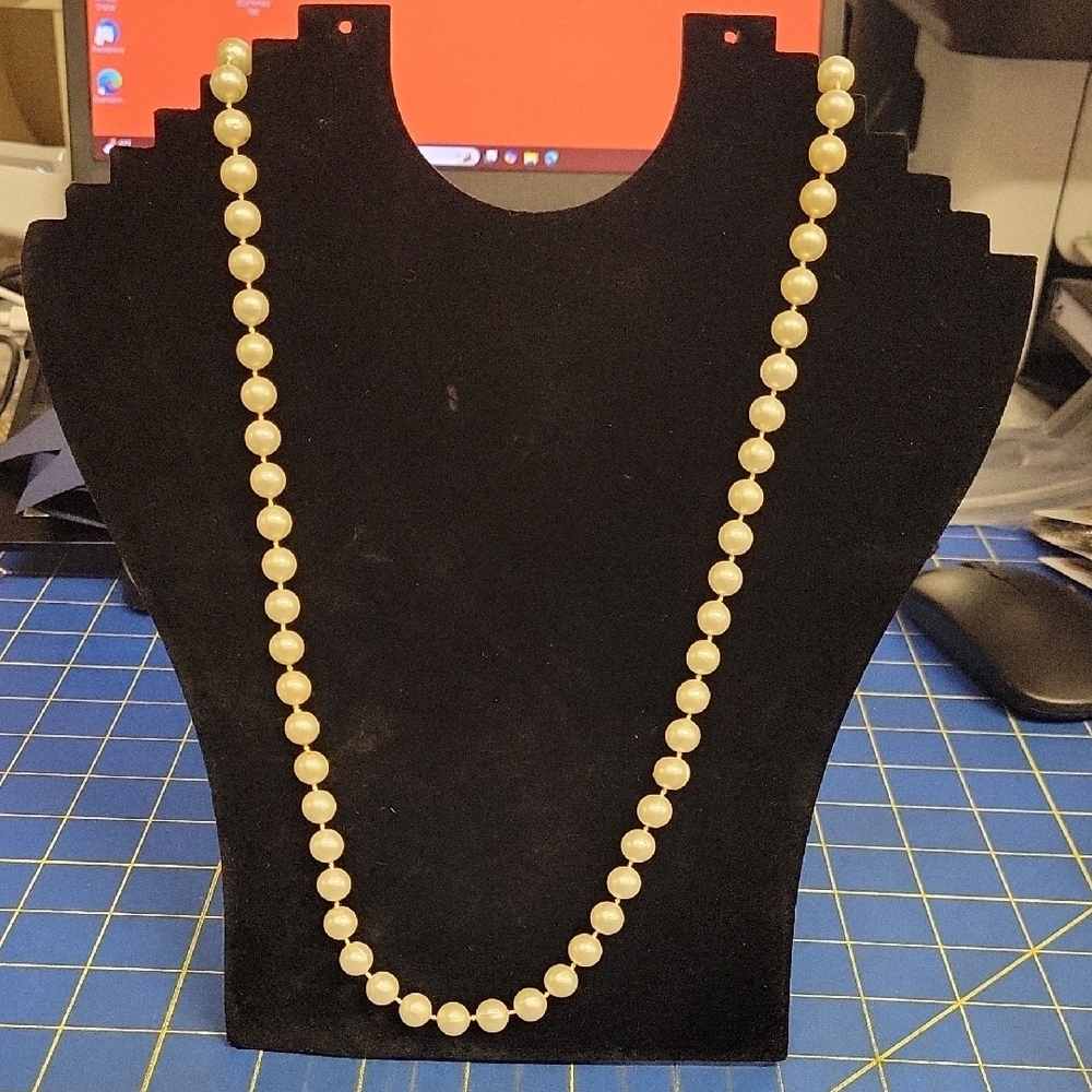 Elegant Pearl Faux 28" Necklace